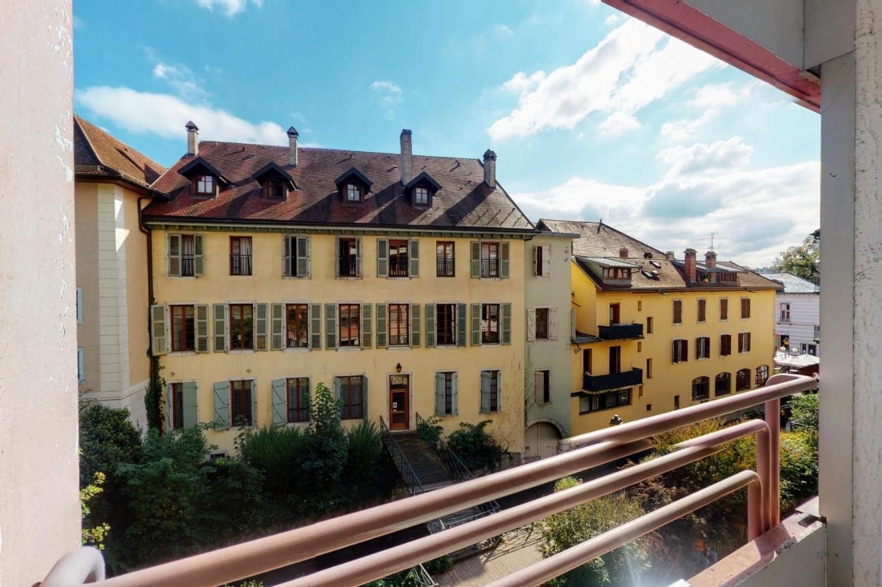 Le Jean-Jacques Rousseau - T2 au bord du canal en plein cœur d'Annecy Extérieur photo